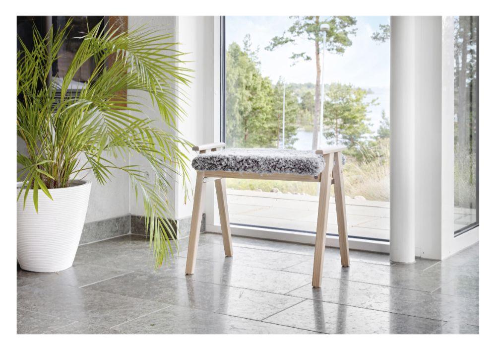 Alme Pall, Svartbetsad Ek / Fårskinn ljusgrå