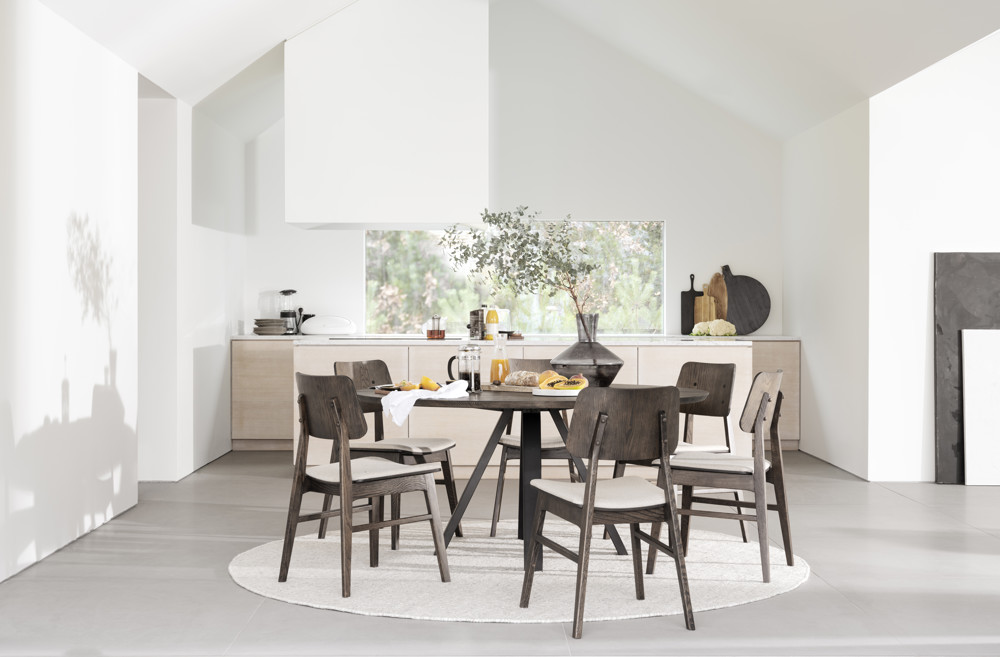 Carradale matbord Brun/svart