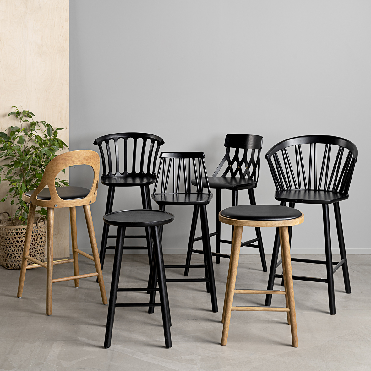 Colibri barpall 63cm ek oljad, bonded läder svart