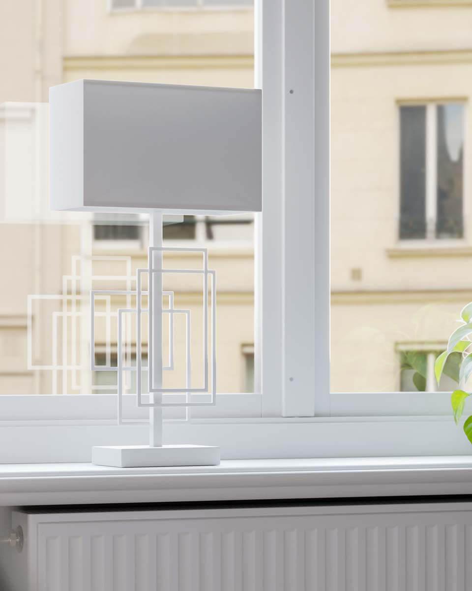 Paragon bordslampa H52cm vit