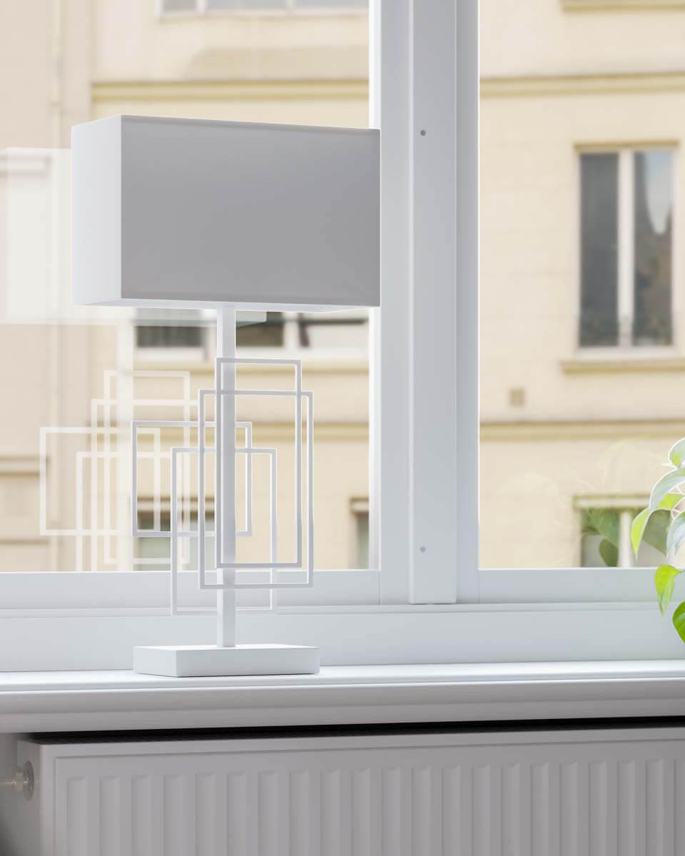 Paragon bordslampa H52cm vit