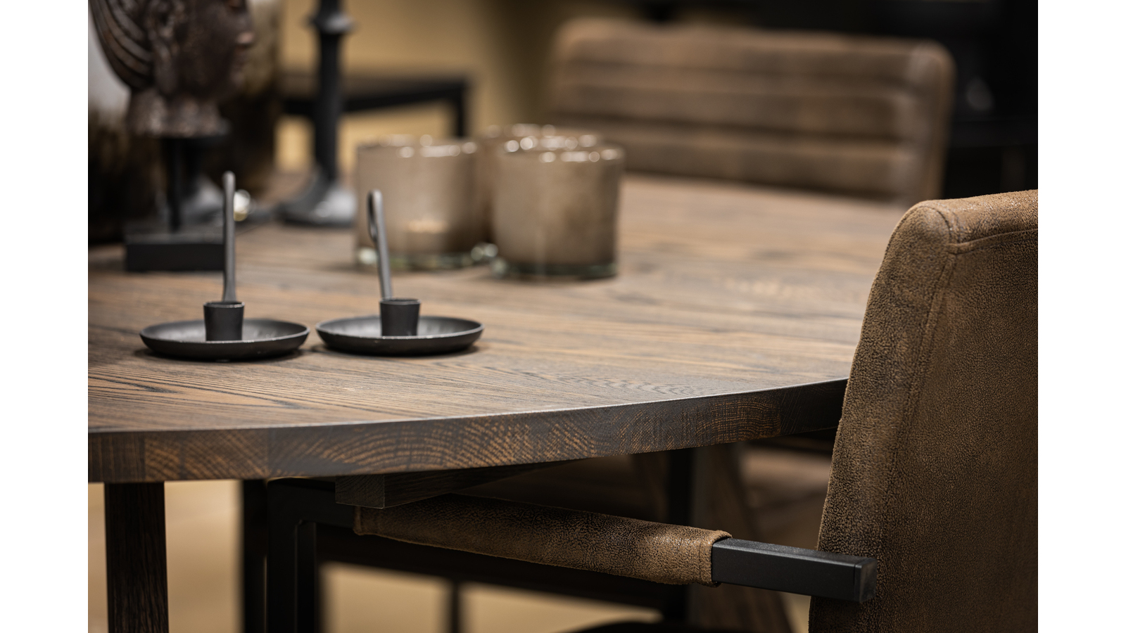 BELFORT Matbord oljad ek Mörkbrun Ø160