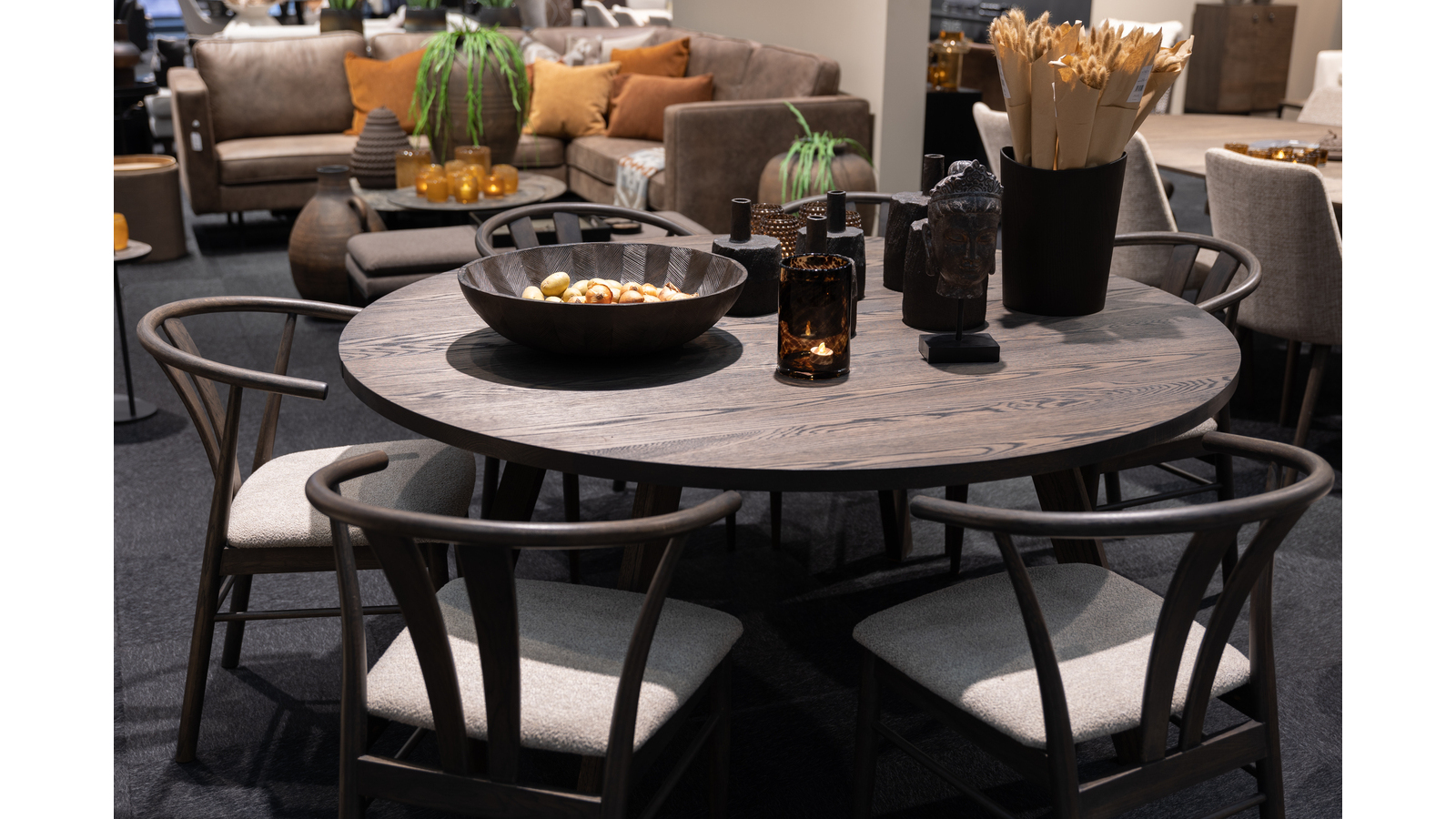 BELFORT Matbord oljad ek Mörkbrun Ø160