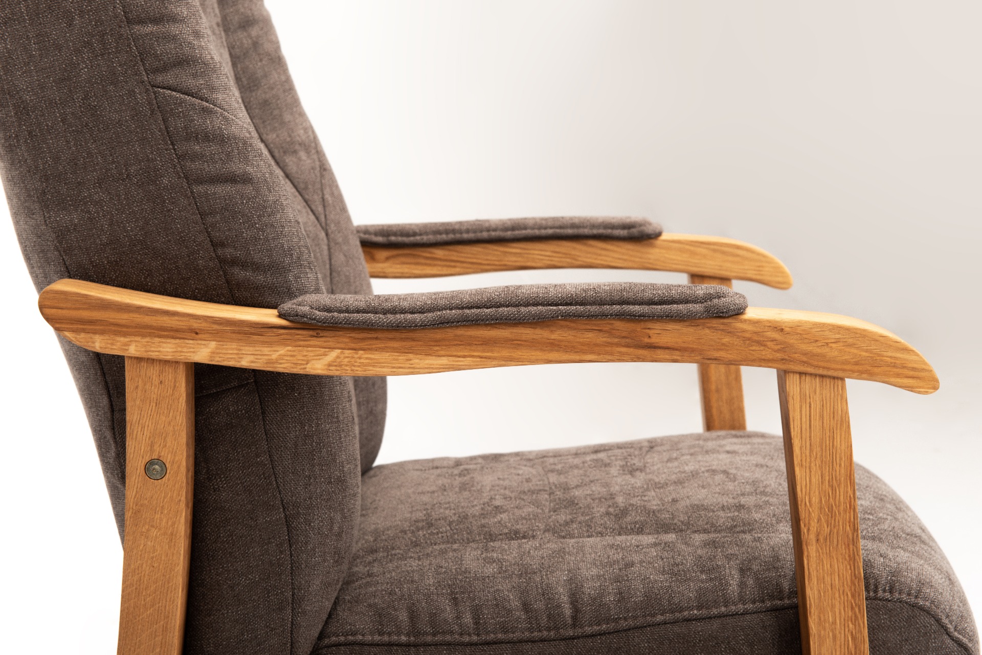 Otium fåtölj+pall ljusbrun hög