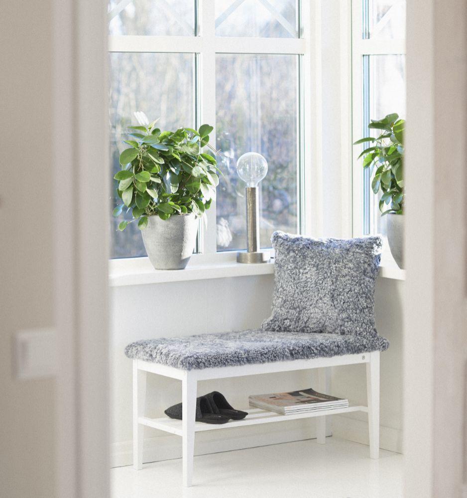 Nadja Bänk, Lackad Ek / Fårskinn brun