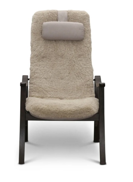 Gotland fåtölj & pall fårskinn Moonlight, rökt ek