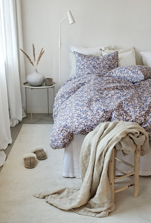 Bäddset blomstertid marinblå