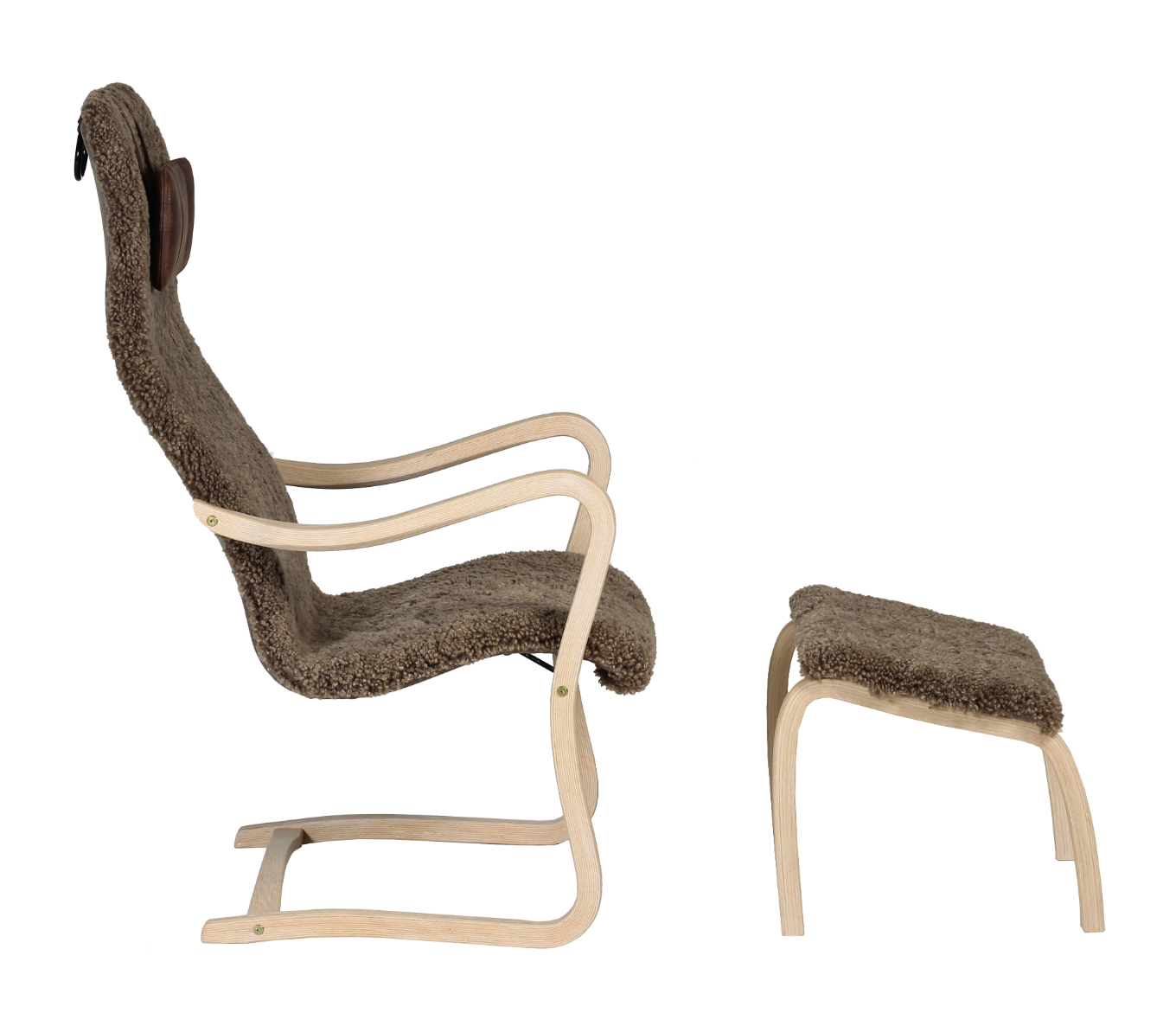 Luna fåtölj & pall fårskinn Sahara, vitpigmenterad ek