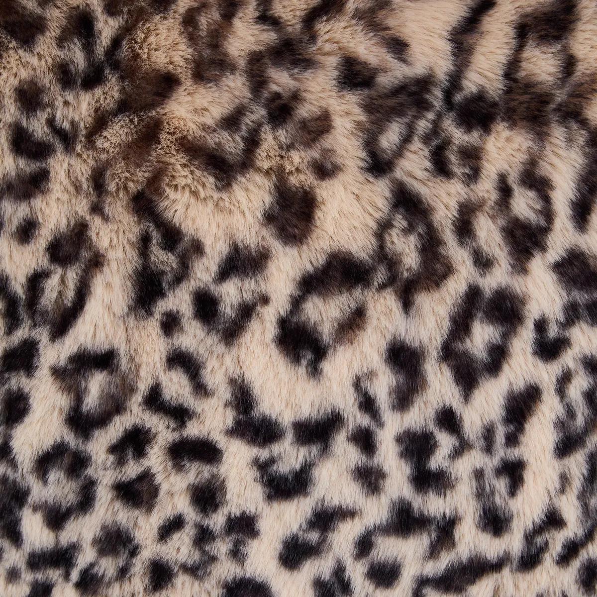 Leo Cushion L – Cream