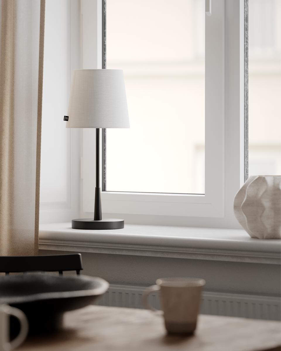 Lumi bordslampa H48,5 cm matt svart/vit