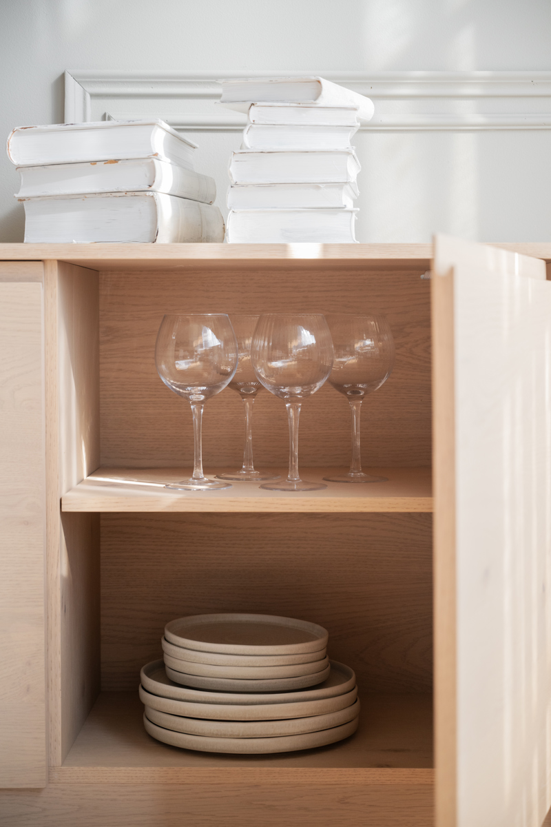 Melstone Sideboard, Vitpigmenterad, 180x40x70 cm