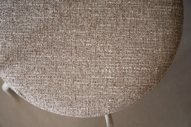 Merrick Karmstol, Snurrfunktion, Mörkbeige/vitpigmenterad/beige