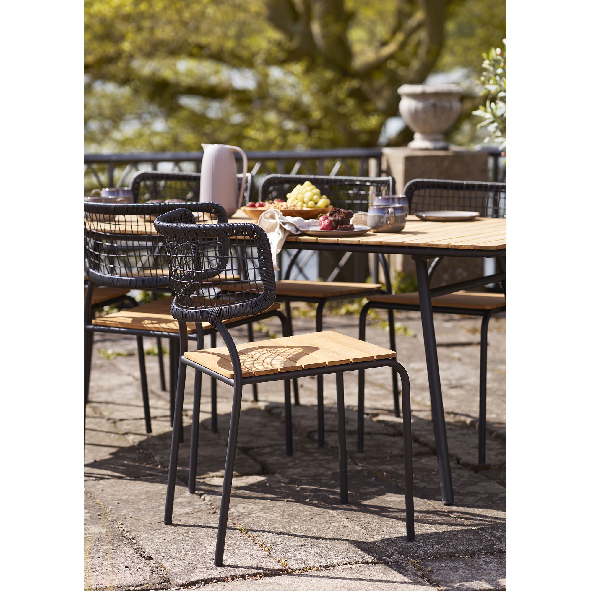 Nashville matstol – Matstol, teak, svart rep, svarta ben