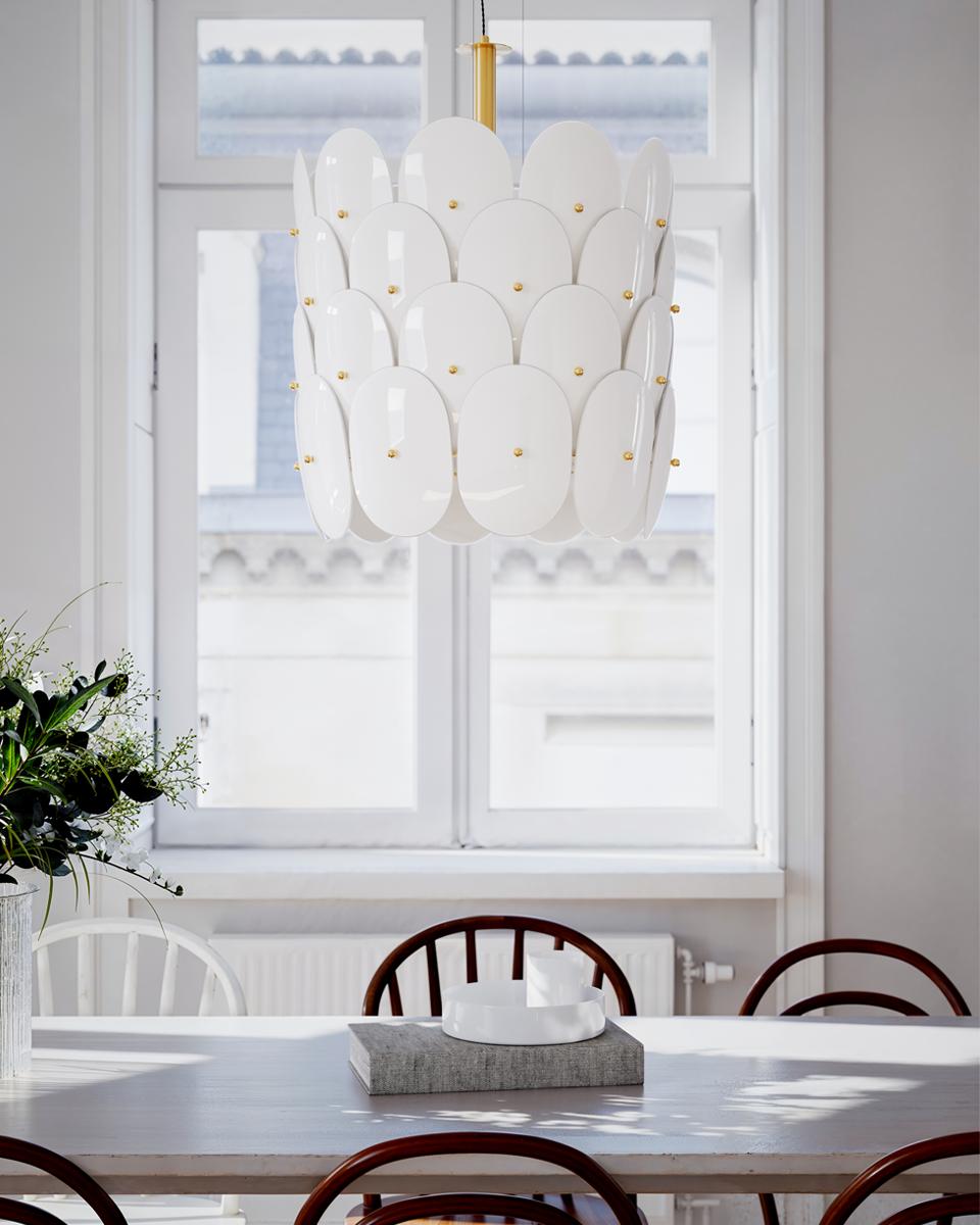 Omlott taklampa Ø50 cm mässing/vit